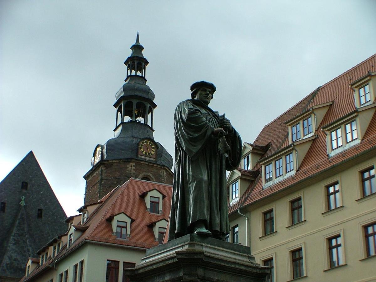 Hotel Garni Pension Zur Lutherstadt Lutherstadt Eisleben Eksteriør billede