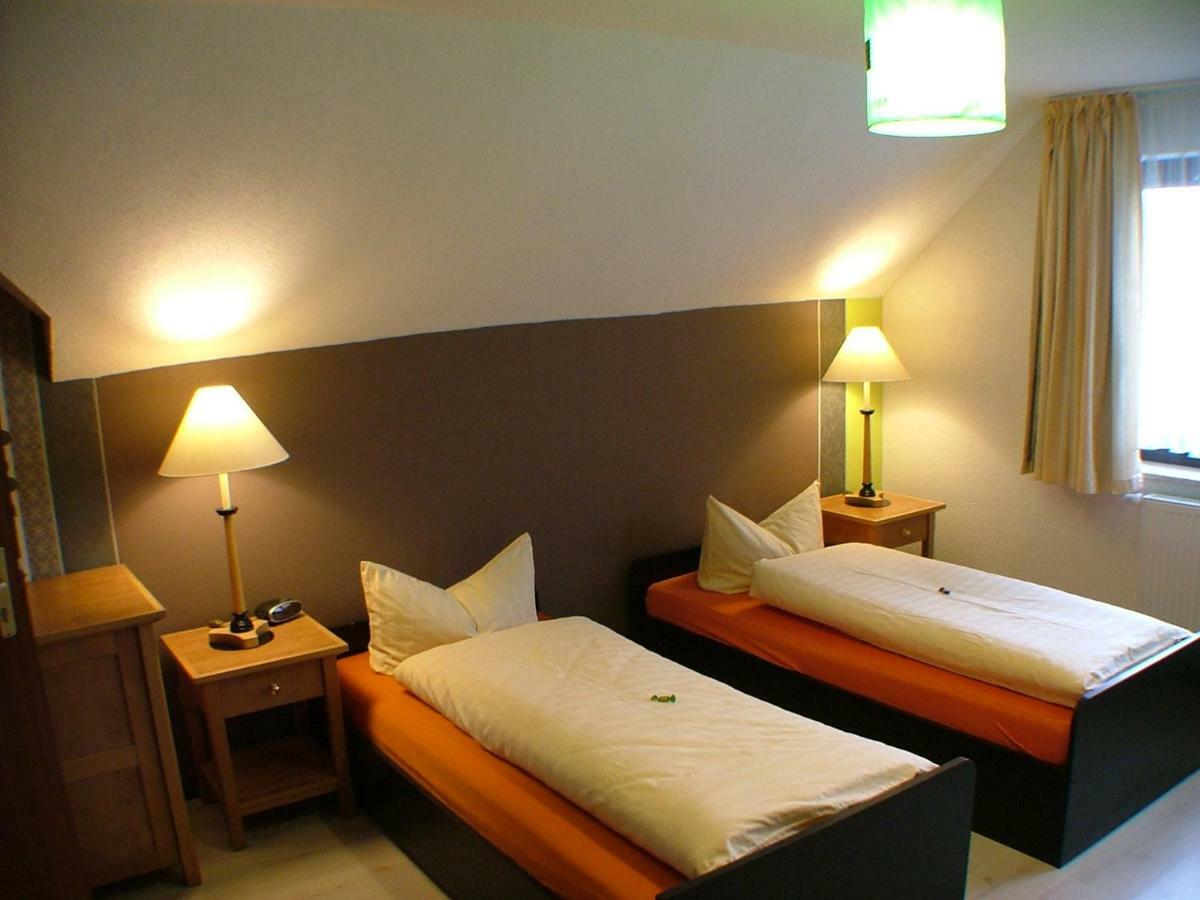 Hotel Garni Pension Zur Lutherstadt Lutherstadt Eisleben Eksteriør billede