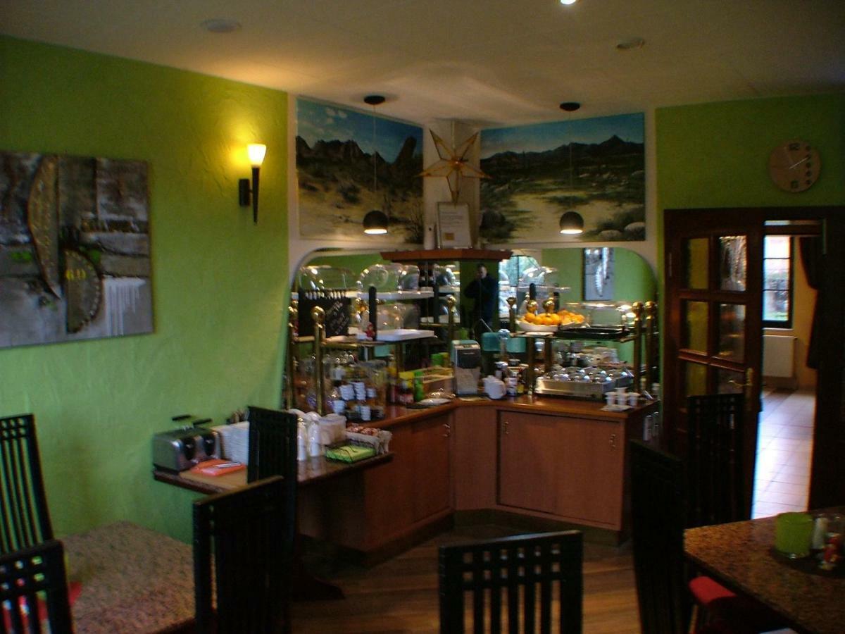 Hotel Garni Pension Zur Lutherstadt Lutherstadt Eisleben Eksteriør billede