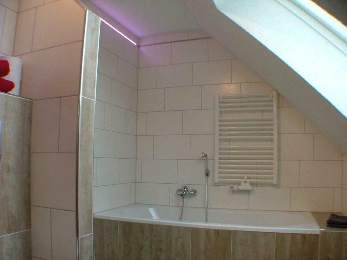 Hotel Garni Pension Zur Lutherstadt Lutherstadt Eisleben Eksteriør billede