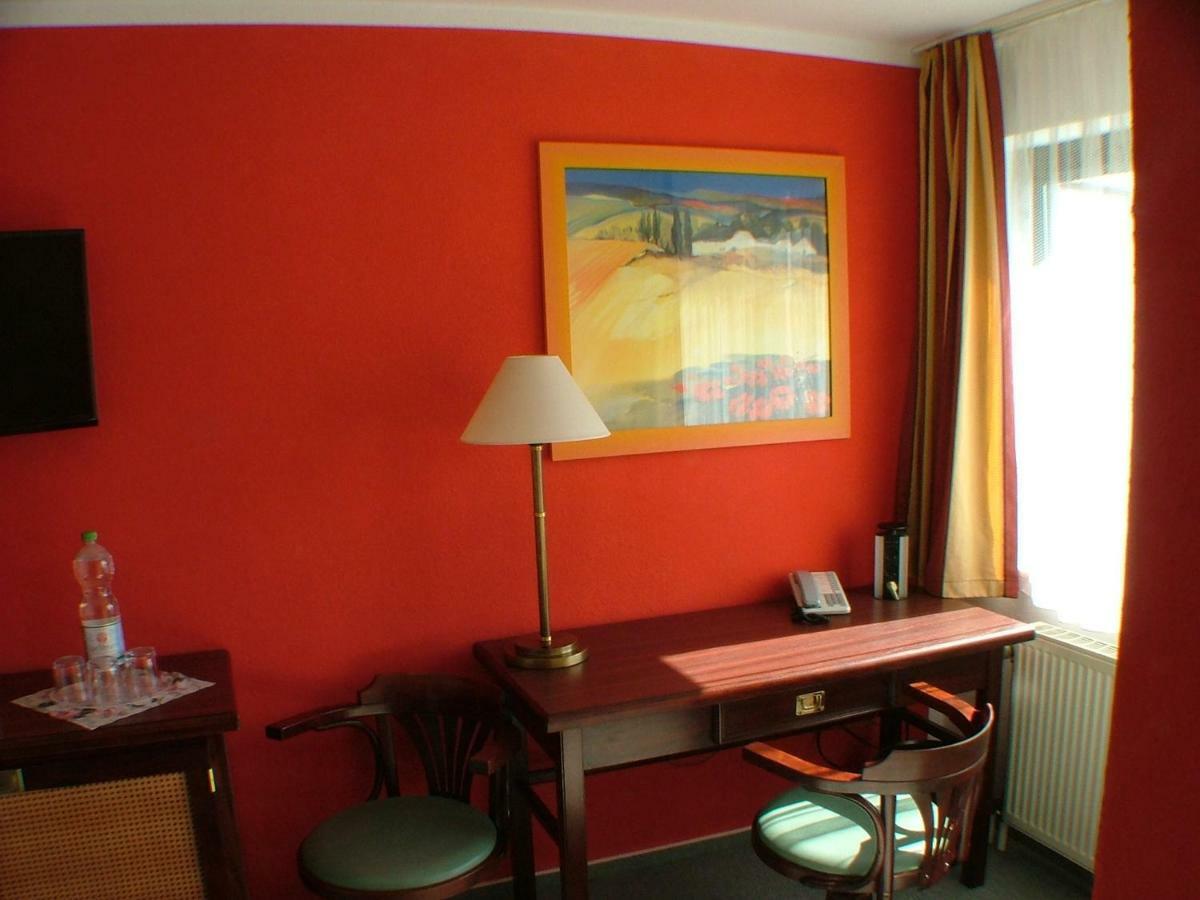 Hotel Garni Pension Zur Lutherstadt Lutherstadt Eisleben Eksteriør billede